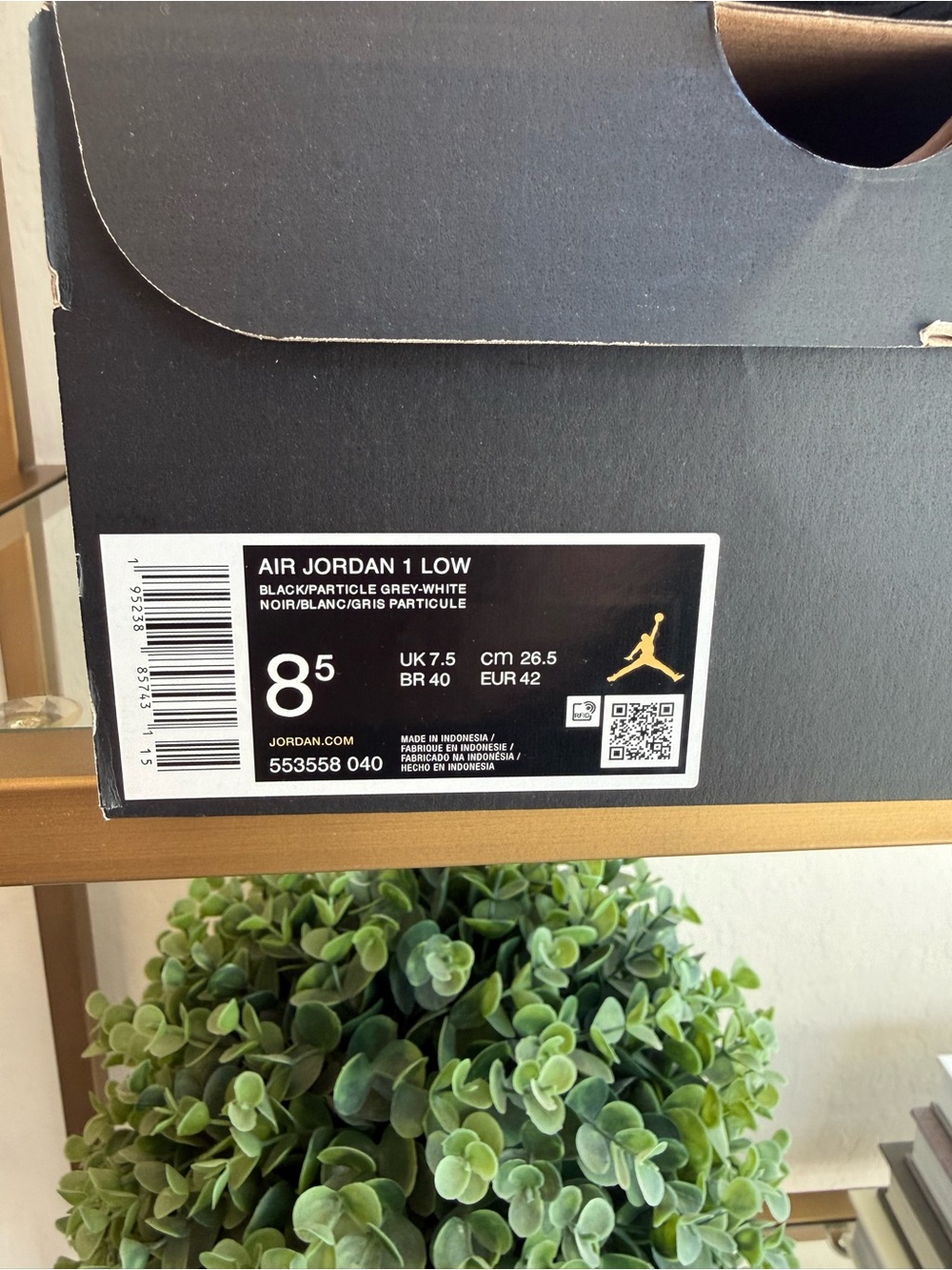 Nike Air Jordan 1 Low - Retro Sneaker in Black, White & Gray - Picture 7 of 13